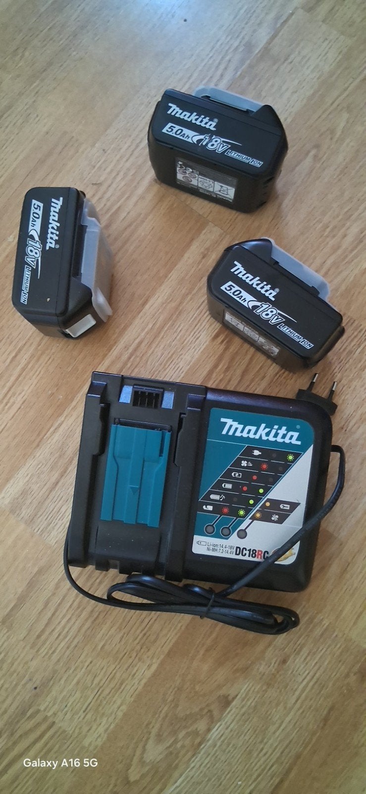 batteries Makita 18v5aH et chargeur rapide, Enlèvement ou Envoi, Neuf