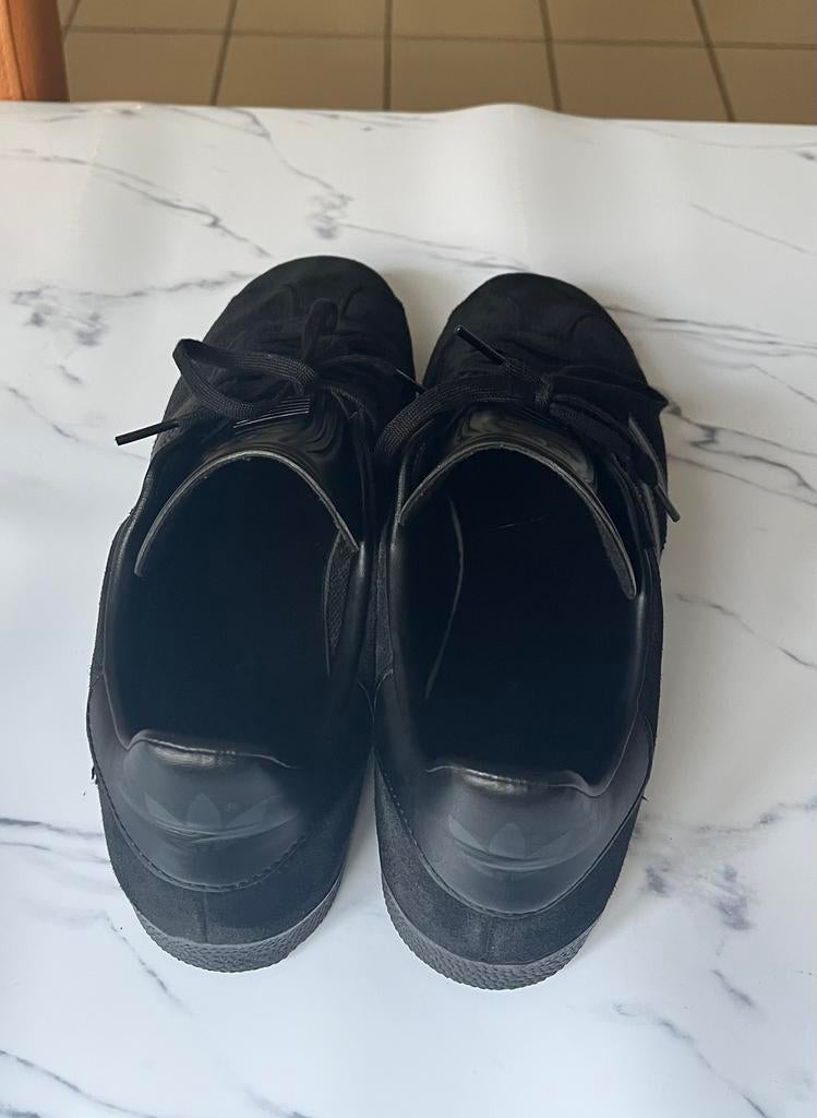 Adidas Gazelle schoenen laag, Zwart, Ophalen of Verzenden, Zo goed als nieuw, Sneakers