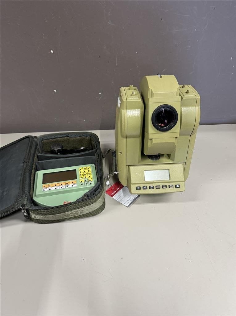 RCS1100 Controller For Leica TPS1100 Leica TC800 Instruments, Bricolage & Construction, Instruments de mesure, Comme neuf, Enlèvement ou Envoi