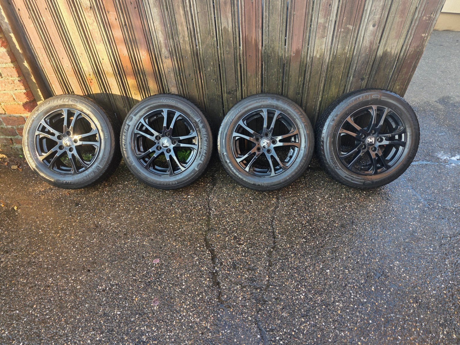 Jantes Skoda Fabia 16 pouces + pneus d'hiver Michelin Alpin, Enlèvement, Pneus hiver, Pneu(s)
