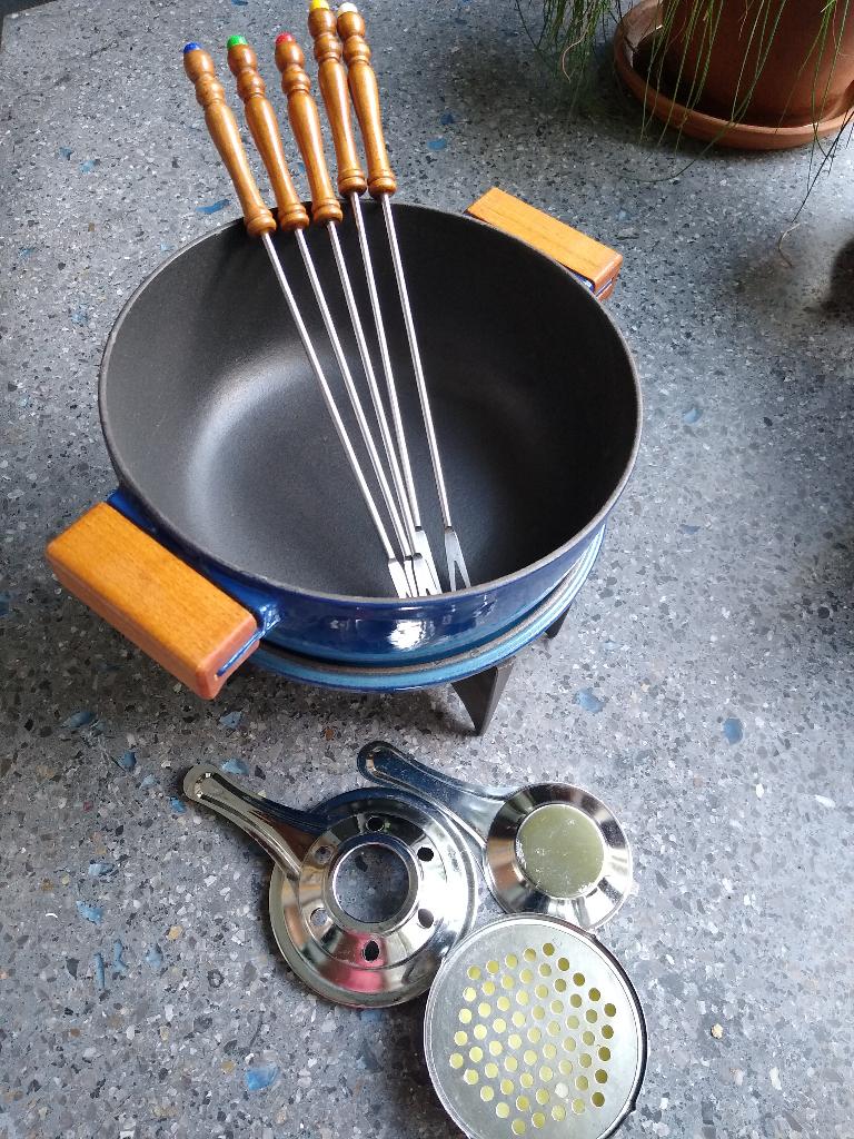 Fondueset, Enlèvement, Neuf, Bougie chauffe-plat, Service à fondue