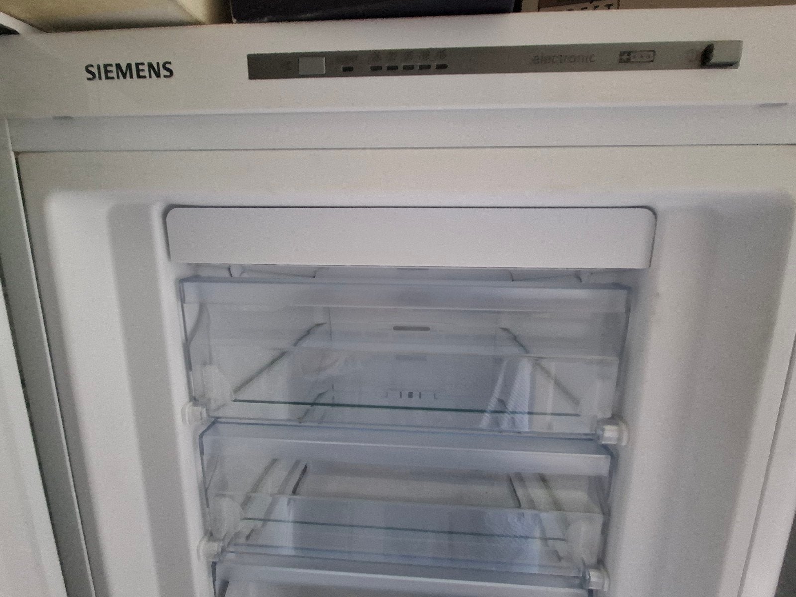 Diepvries Siemens kastmodel weinig gebruikr, Elektronische apparatuur, Vriezers en Diepvrieskisten, Ophalen
