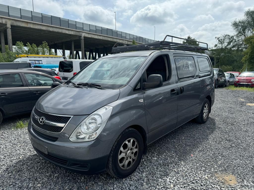 HYUNDAI H1, 100 kW, Achat, Entreprise, 3 places