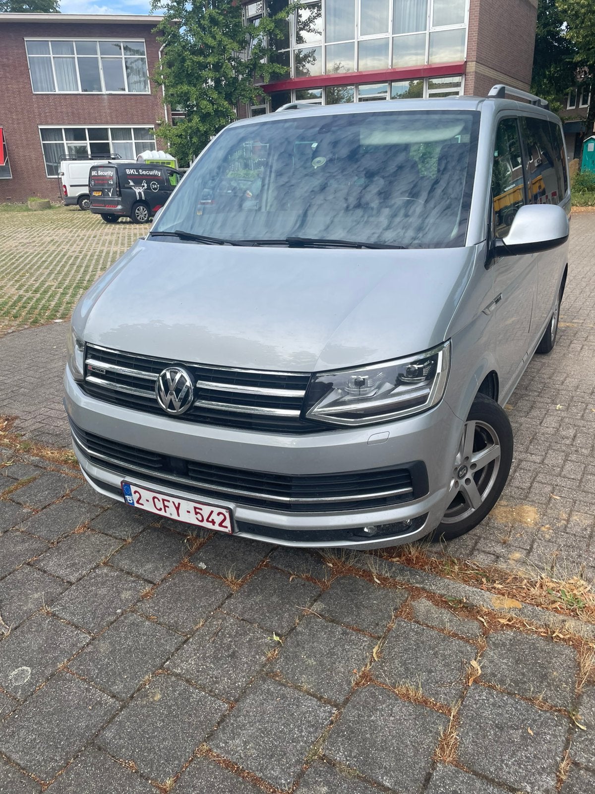 Volkswagen Transporter Bulli Multivan 2.0 TDI 204 PK DSG, Autos, Volkswagen, Cuir, Argent ou Gris, 7 places, Entretenue par le concessionnaire