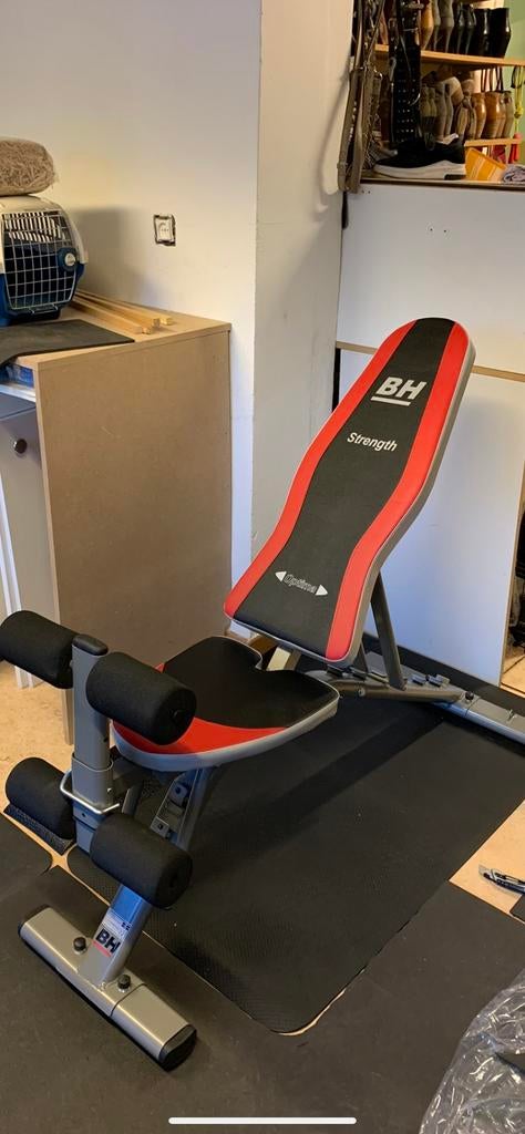 BH Fitnessbank + halter-rek + halters, Sports & Fitness, Équipement de fitness, Enlèvement, Comme neuf, Banc d'exercice