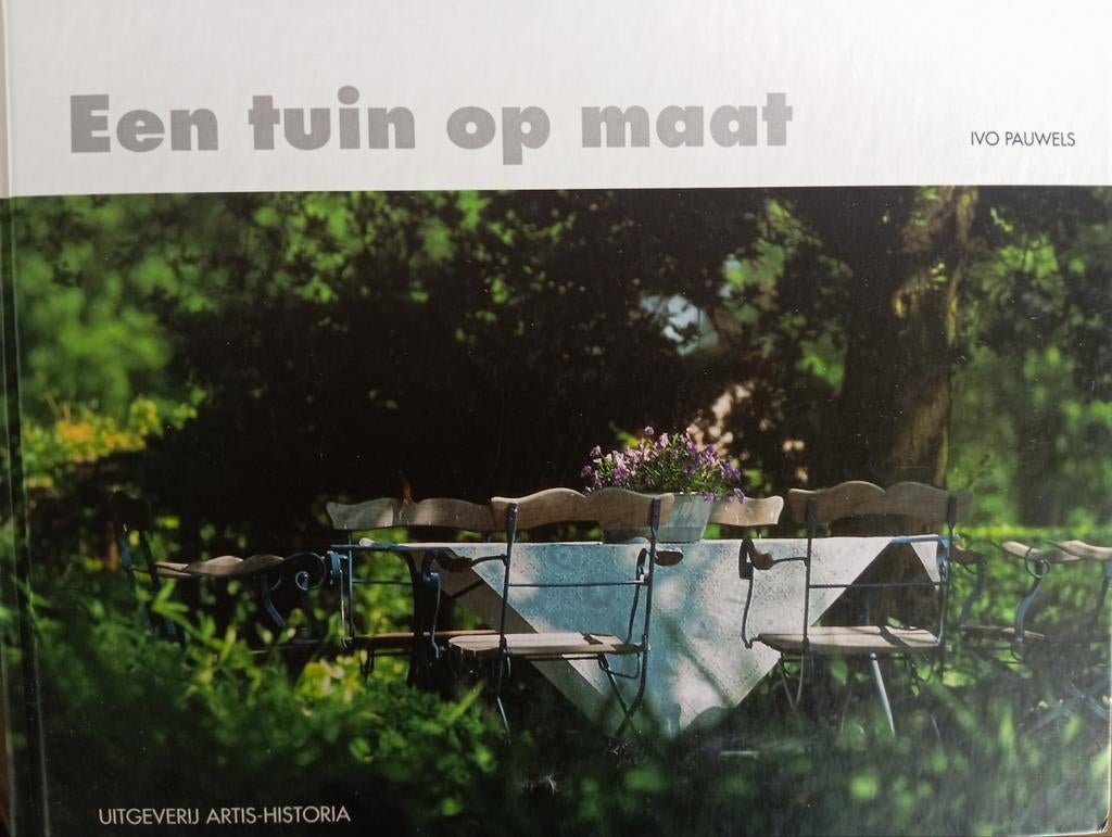Een tuin op maat - Ivo Pauwels, Ophalen of Verzenden