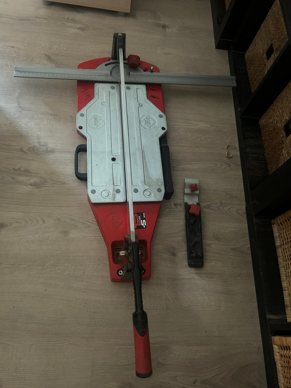 Coupe carrelage rubi 250€ comme neuf, Ophalen