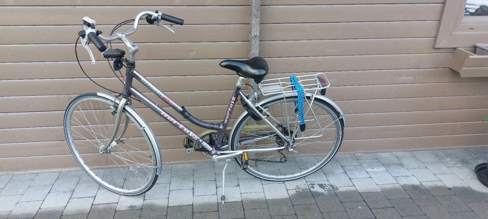 Vélo pour femme, Enlèvement
