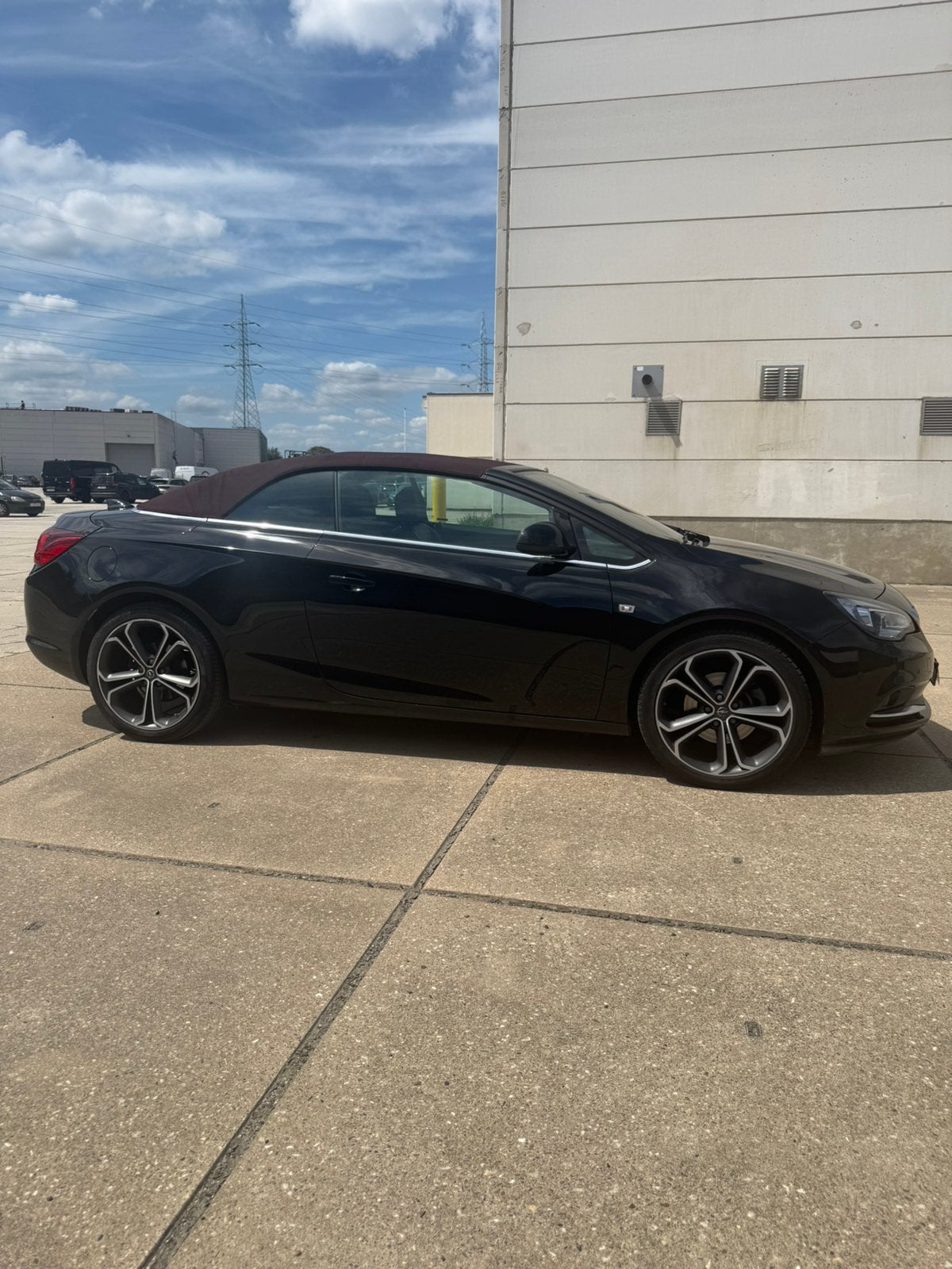 Opel Cascada Cabrio 1.4 Turbo (140 pk) – 2018 – 88.000 km, Auto's, Opel, Euro 6, Cabriolet, Zwart, Particulier