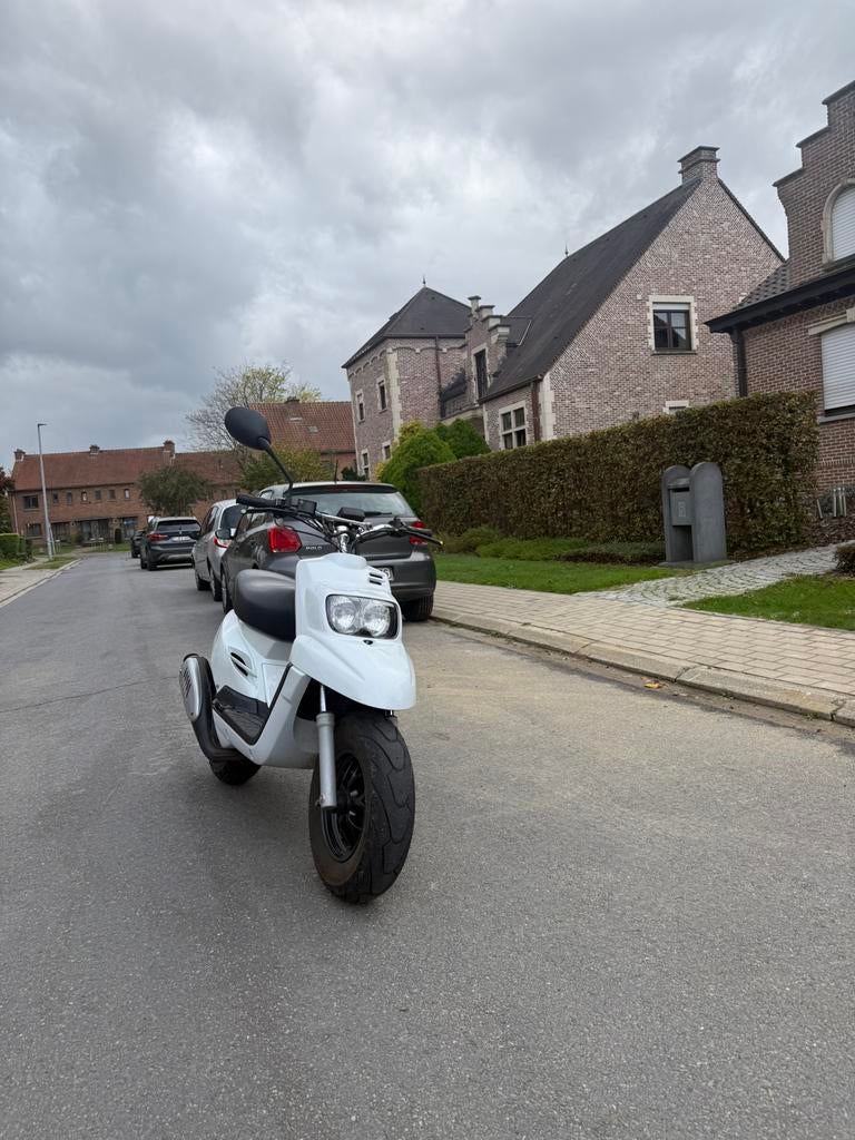 MBK booster, Fietsen en Brommers, Ophalen, Zo goed als nieuw
