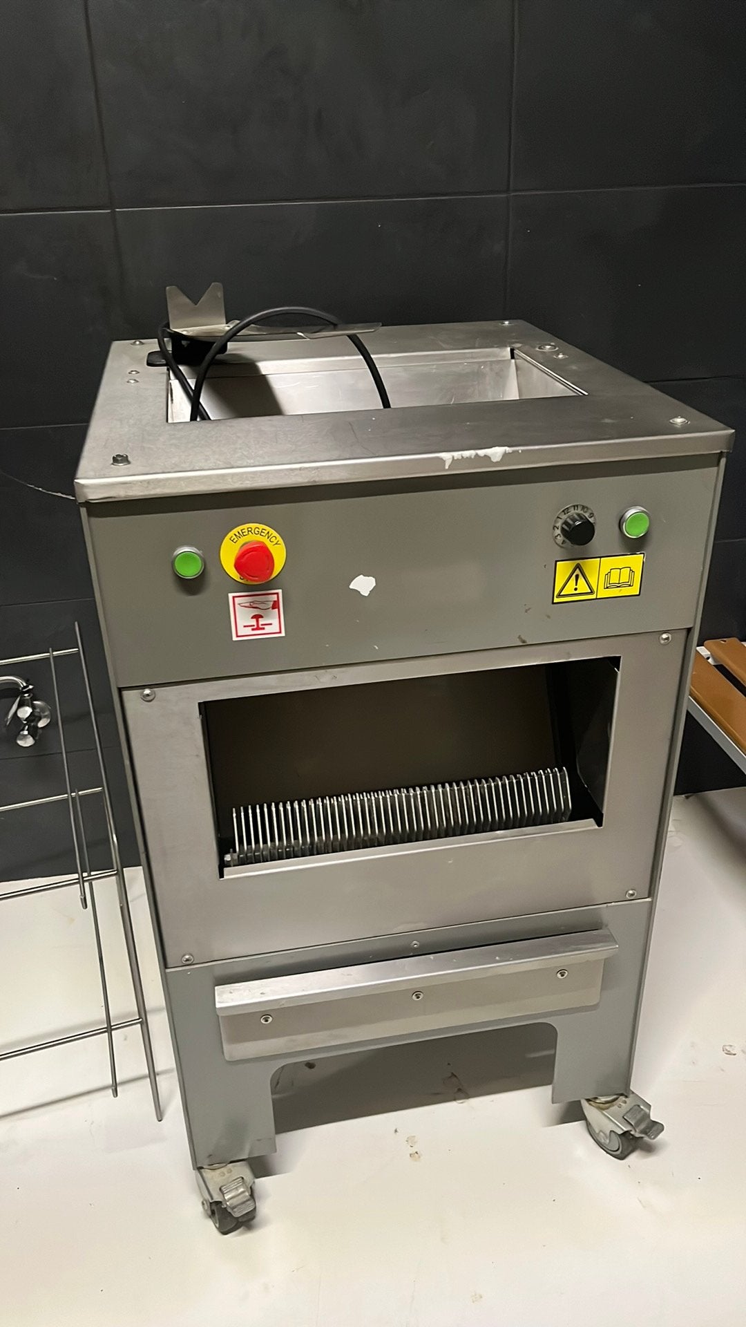 Snijmachine, Enlèvement