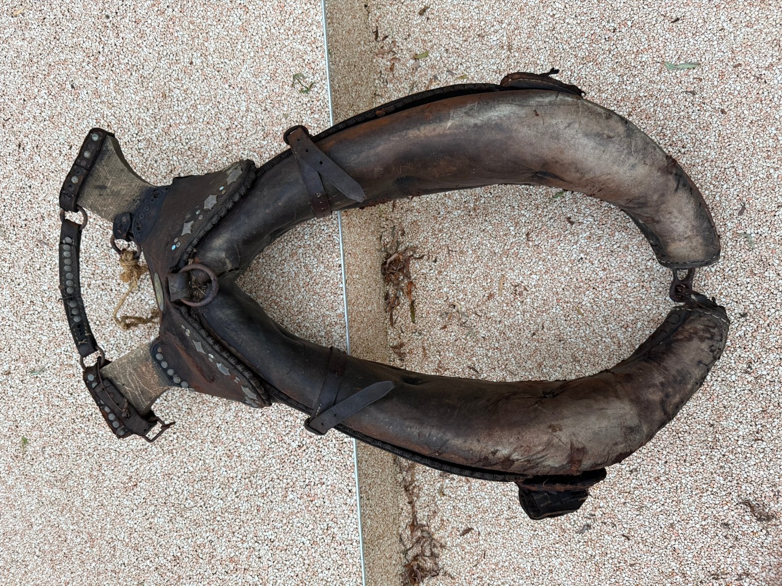 Ancien collier de cheval de trait / harnais agricole ancien, Animaux & Accessoires, Enlèvement ou Envoi, Utilisé, Autres espèces