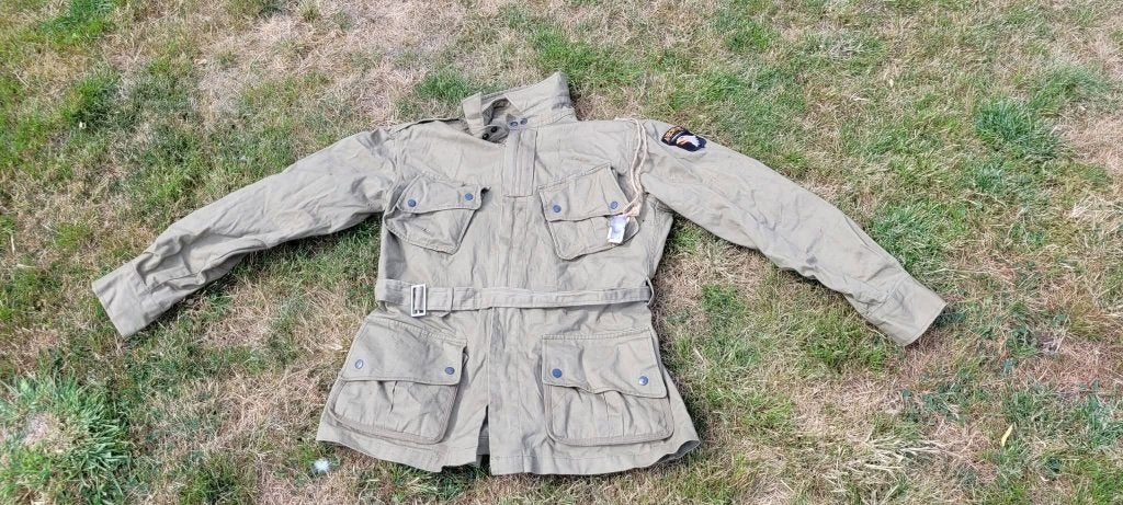 US WW2 Paratrooper 101st Airborne Jacket en broek, Collections, Objets militaires | Seconde Guerre mondiale, Enlèvement ou Envoi