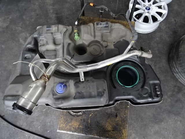 RESERVOIR CARBURANT Ford Mondeo V Wagon (01-2014/03-2022), Henry-Ford-Straße  1
50735  Köln, DE, Ford-Werke GmbH, Kunden@ford.com