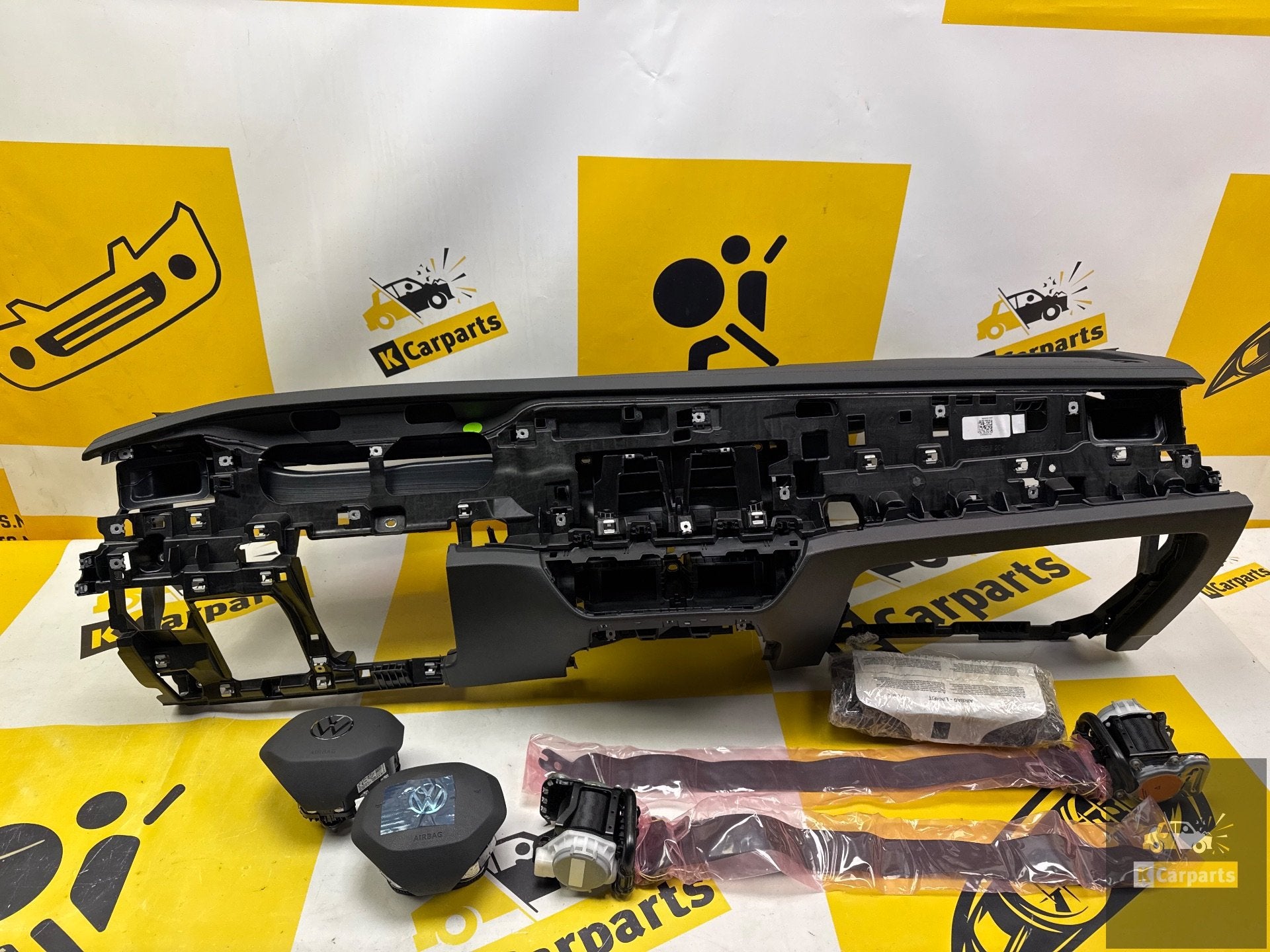 VW PASSAT B9 DASHBOARD + AIRBAGSET NIEUW! 3J1857091 HEAD Up, Gebruikt, Volkswagen, Volkswagen AG, Vw@volkswagen.de