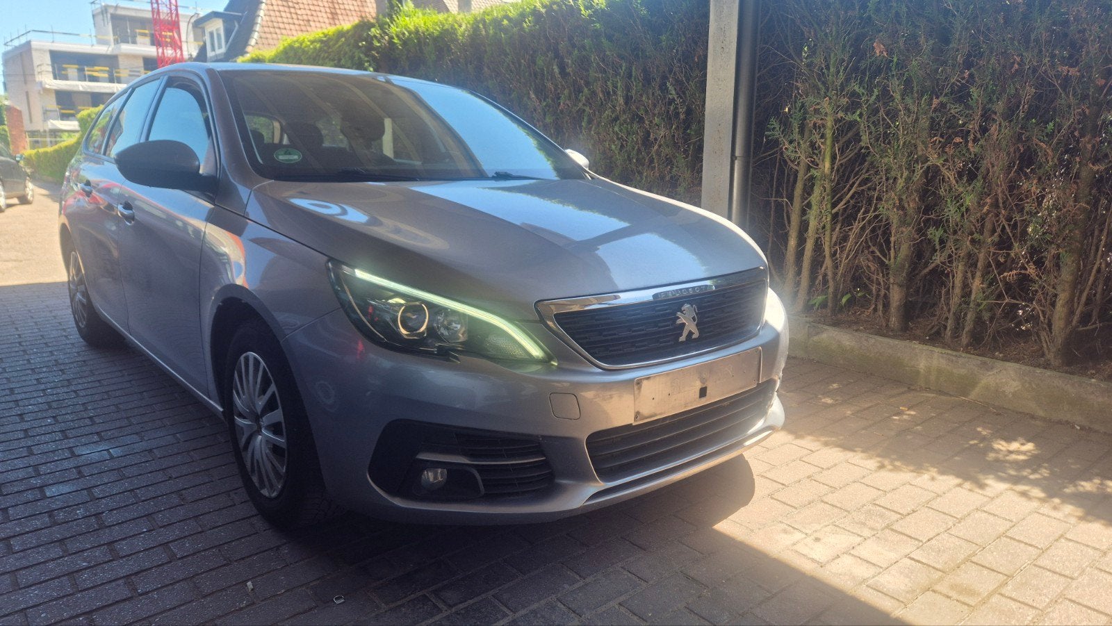 Peugeot 308 ** 2017 ** 125.000 km ** Benzine, Auto's, Euro 6, Bedrijf, Handgeschakeld, 1200 cc