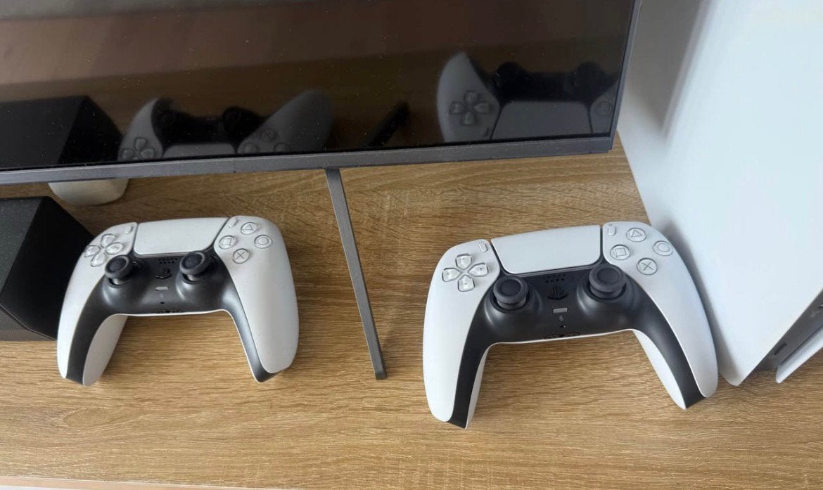 Ps5 met 2 controlers, Games en Spelcomputers, Spelcomputers | Sony PlayStation 5, Ophalen of Verzenden, Zo goed als nieuw