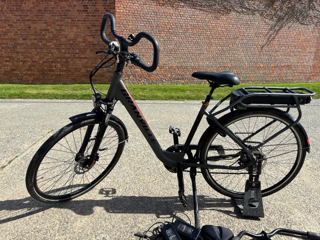 Velo de ville electrique Granville, Autres marques, 51 à 55 cm, 50 km par batterie ou plus, Enlèvement