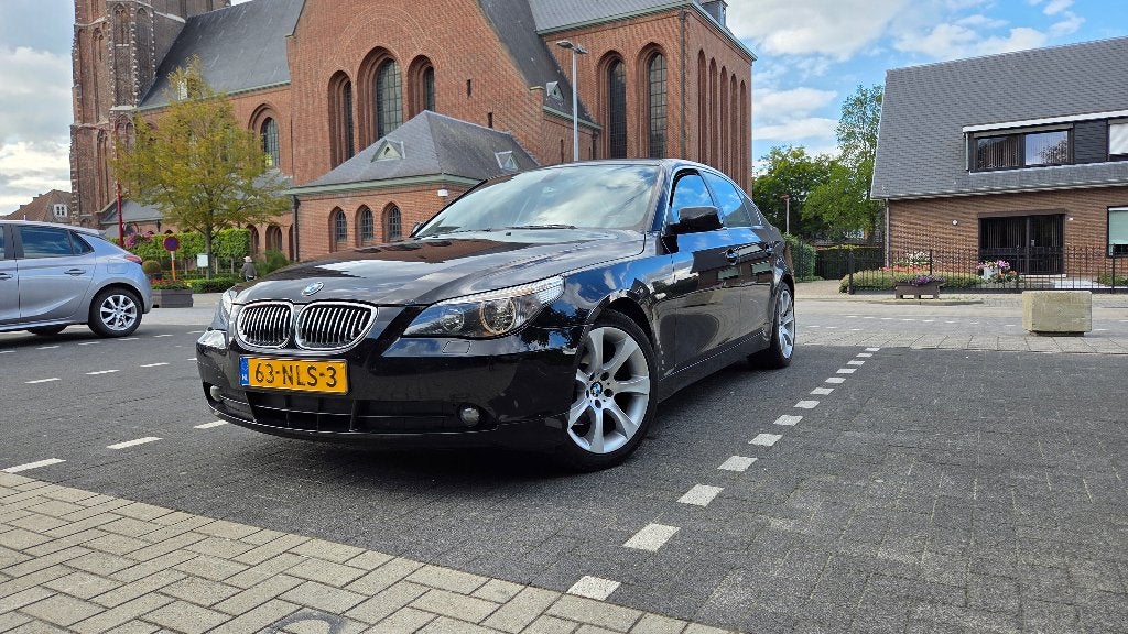 BMW E60 520i M54, Auto's, Achterwielaandrijving, Zwart, Zwart, 5 deurs