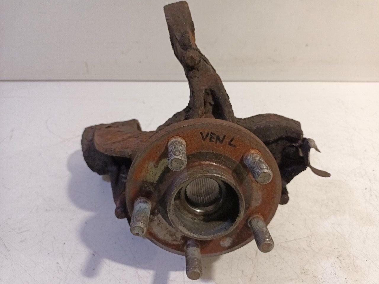 Wielnaaf links voor Ford S-Max, Onderdelen@venauto.nl, Van der Ven Autorecycling B.V., Gebruikt, Ettenseweg 76, 4706 PB Roosendaal, The Netherlands