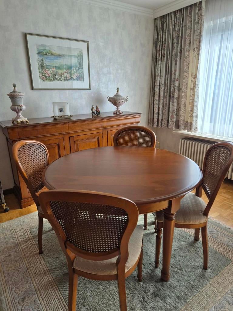 Mooie eetplaats massief kerselaar, Huis en Inrichting, Ophalen
