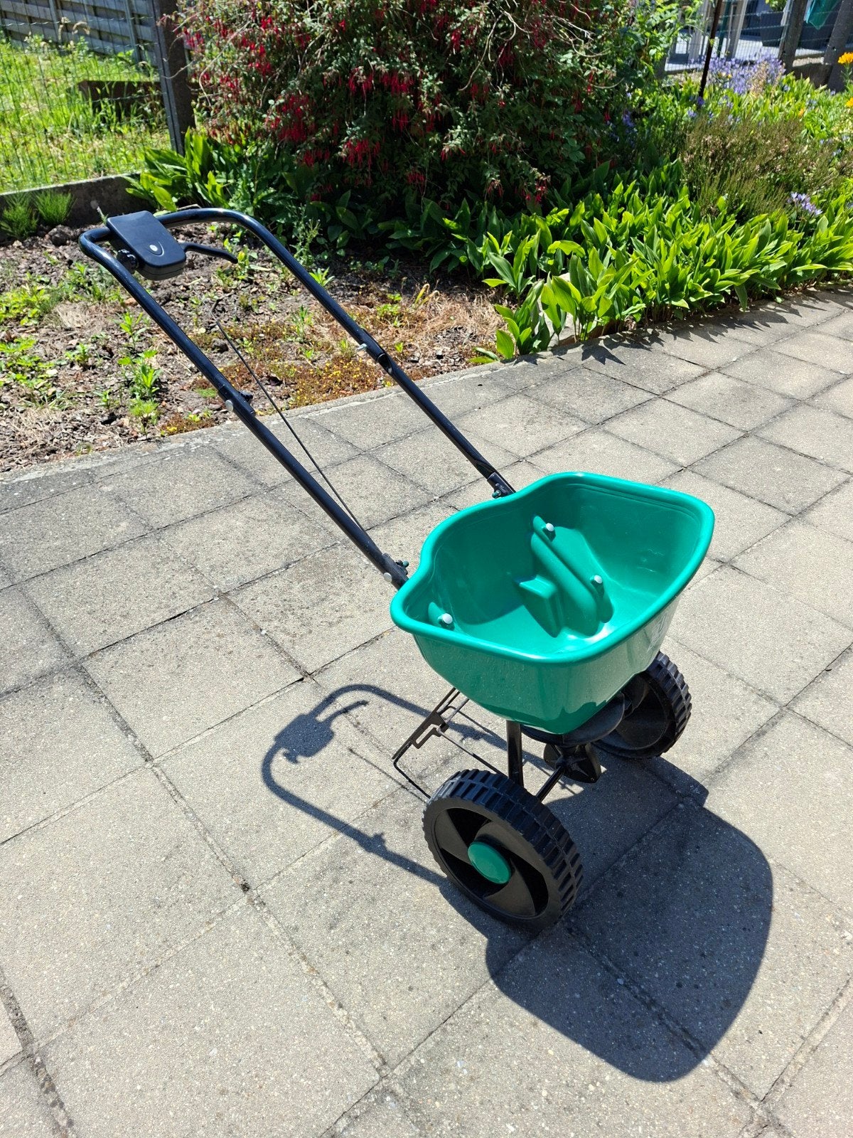 Roterende strooiwagen, Jardin & Terrasse, Brouettes, Topcraft, À deux roues, Comme neuf, Enlèvement