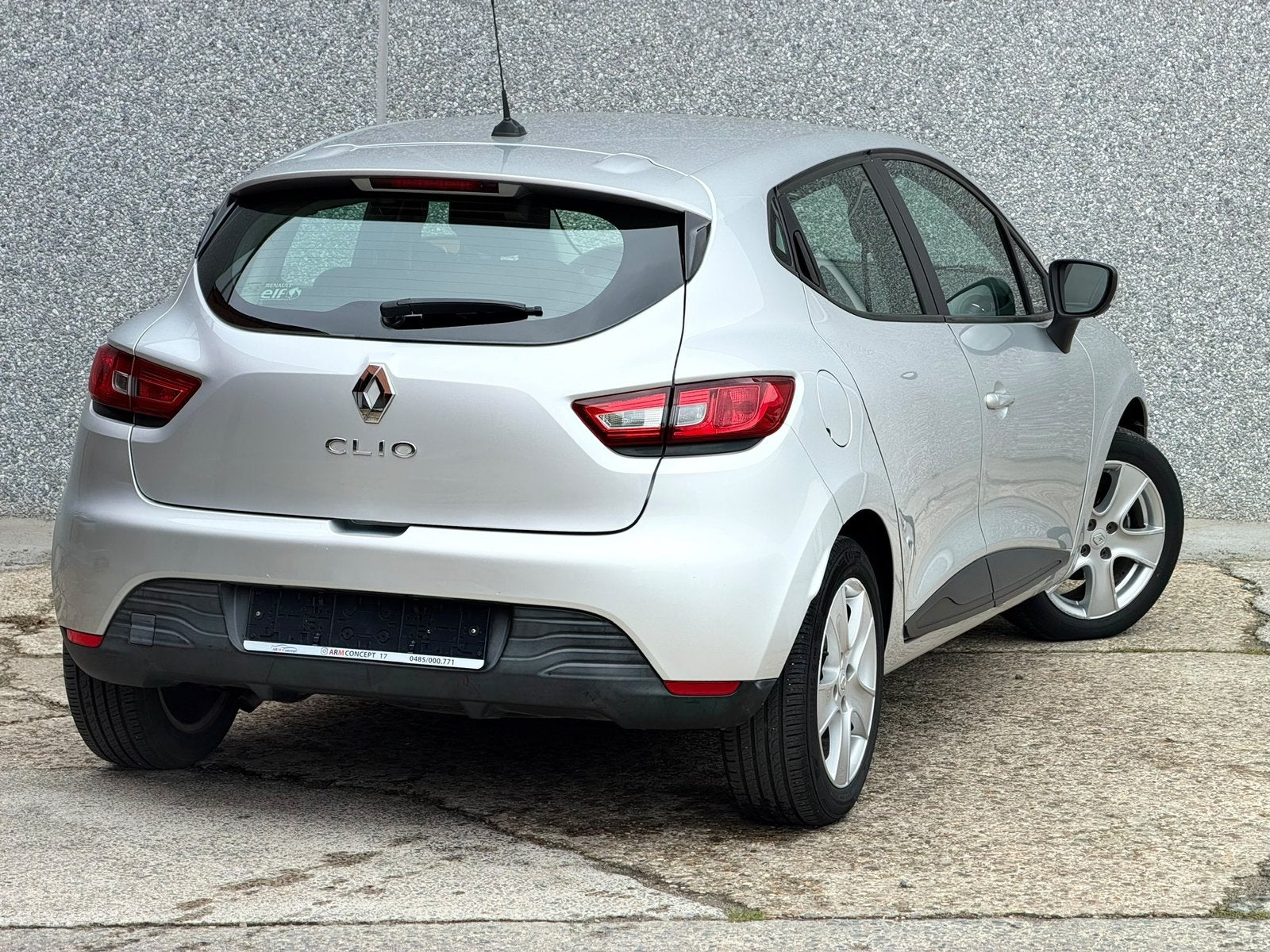 Renault 5 Clio 1.2 Essence 2013 Garantie 12 Mois, Auto's, Bluetooth, Euro 5, Stof, Zwart