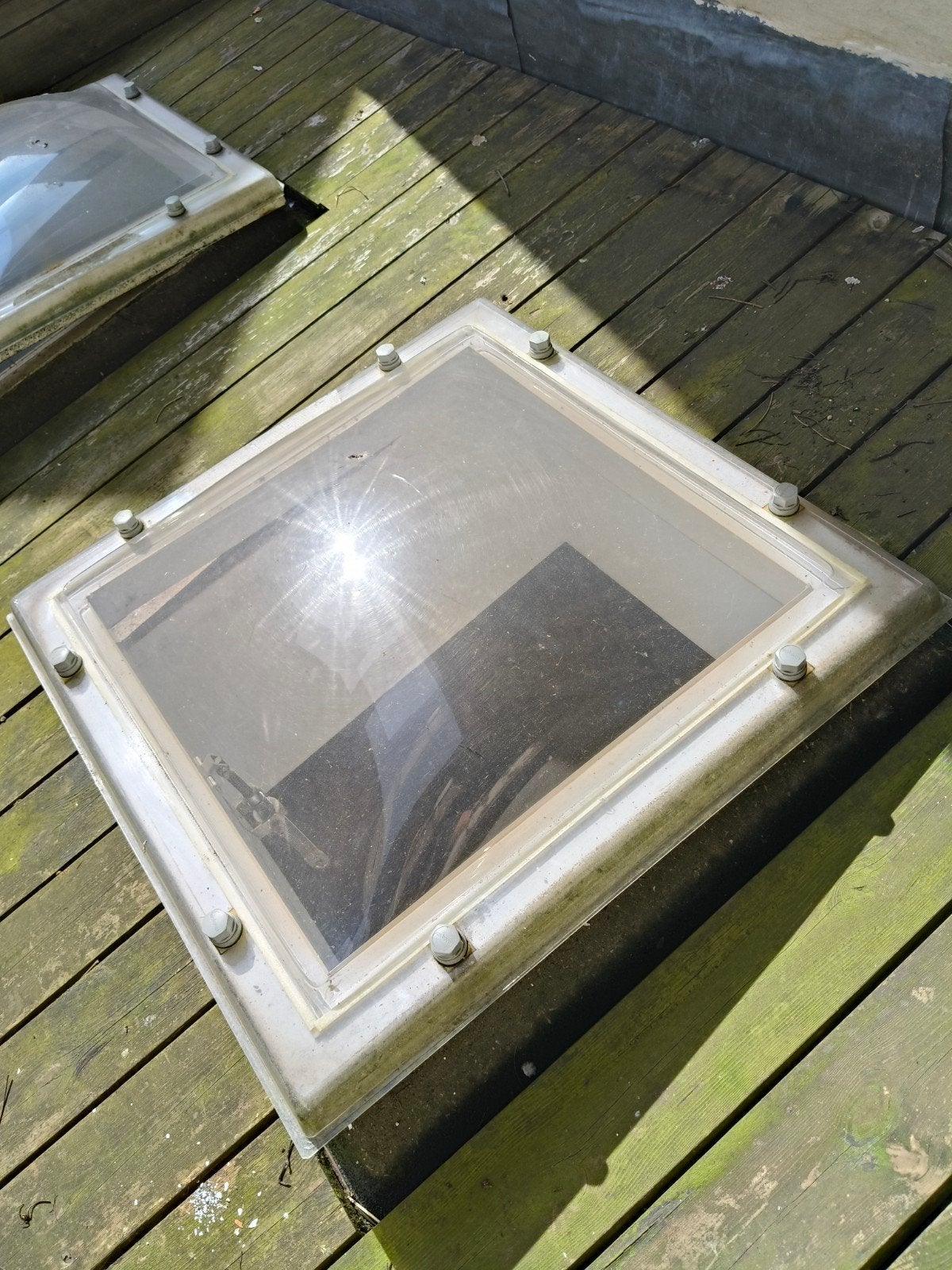 2 stuks lichtkoepels 80 x 80 cm dubbelwandig en te openen, Ophalen