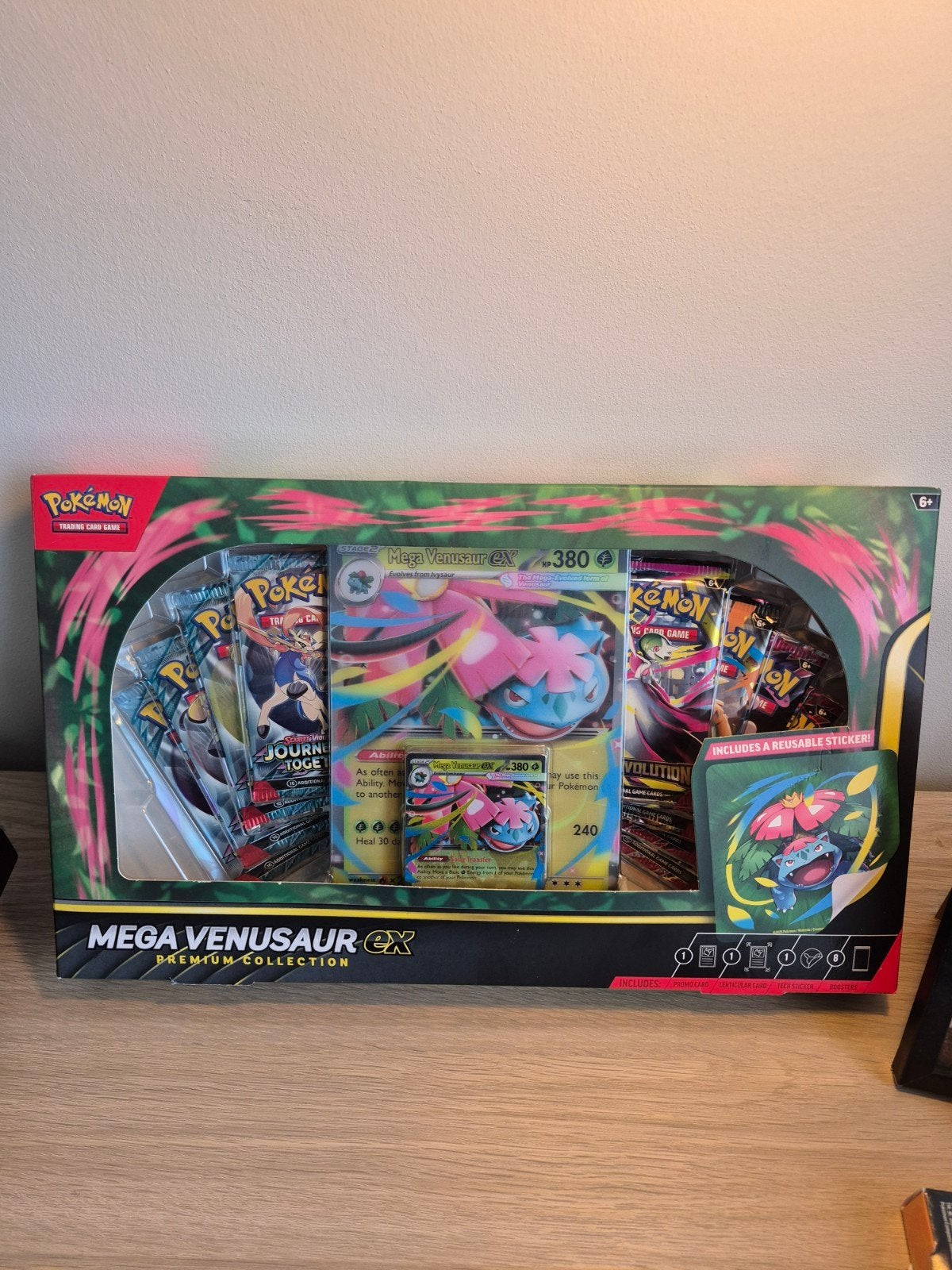 Pokemon TCG Mega Venusaur ex Premium Collection Box, Enlèvement