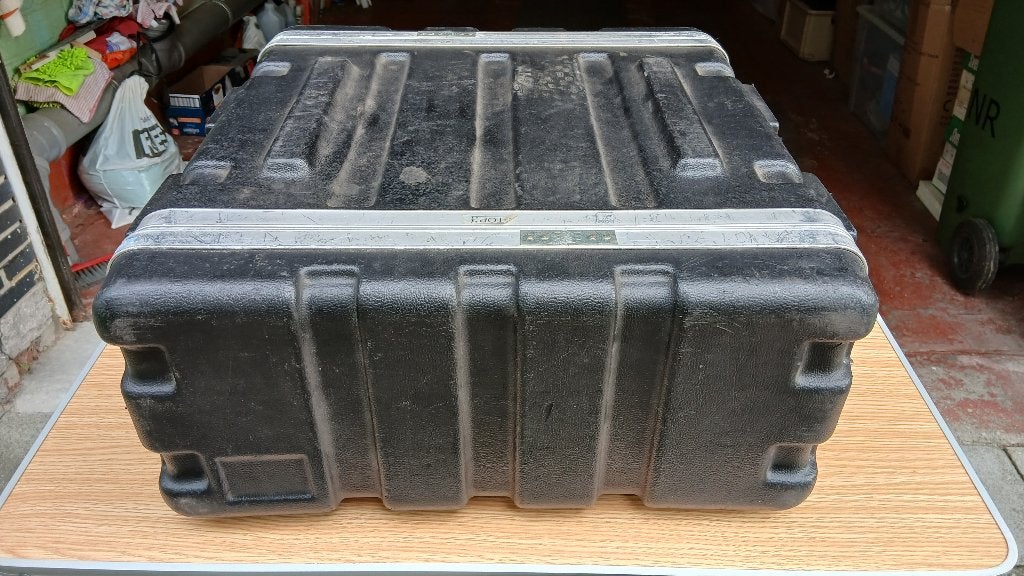 2 SKB 19 inch 4 units Flightcase, Enlèvement, Utilisé, Autres instruments, Flight case