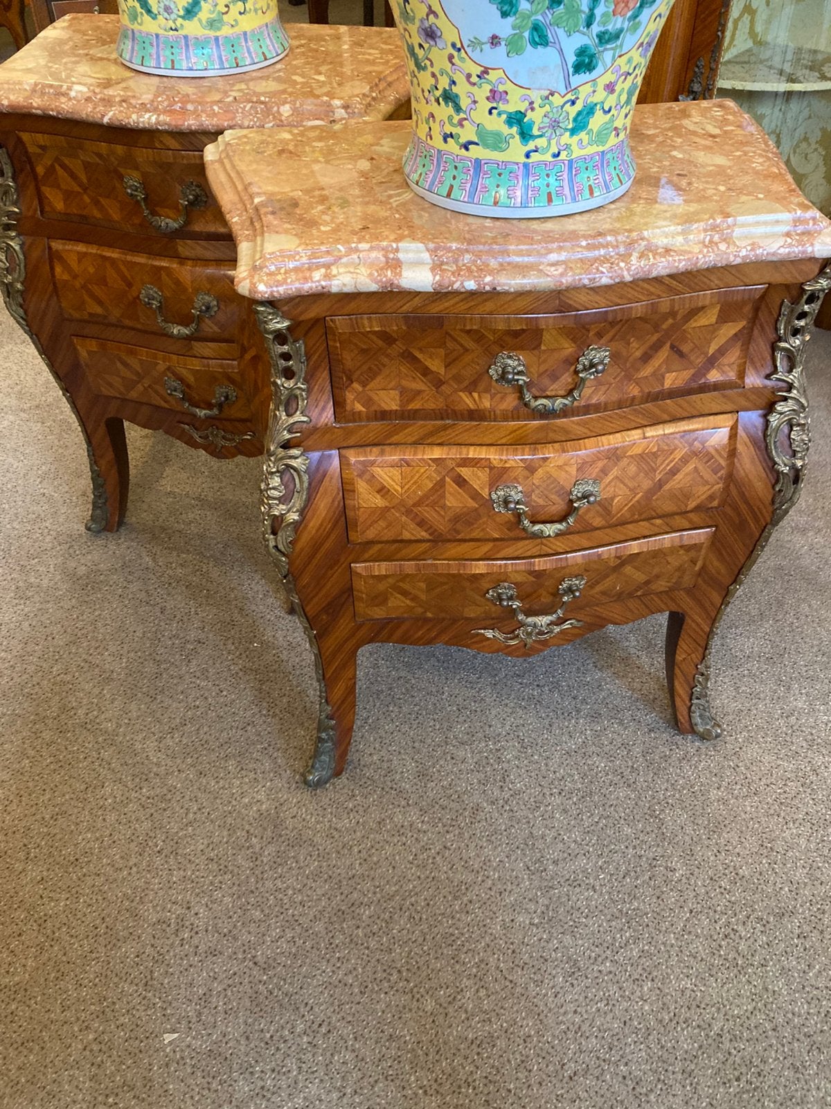Koppel antieke marqueterie commodes met marmer, Ophalen