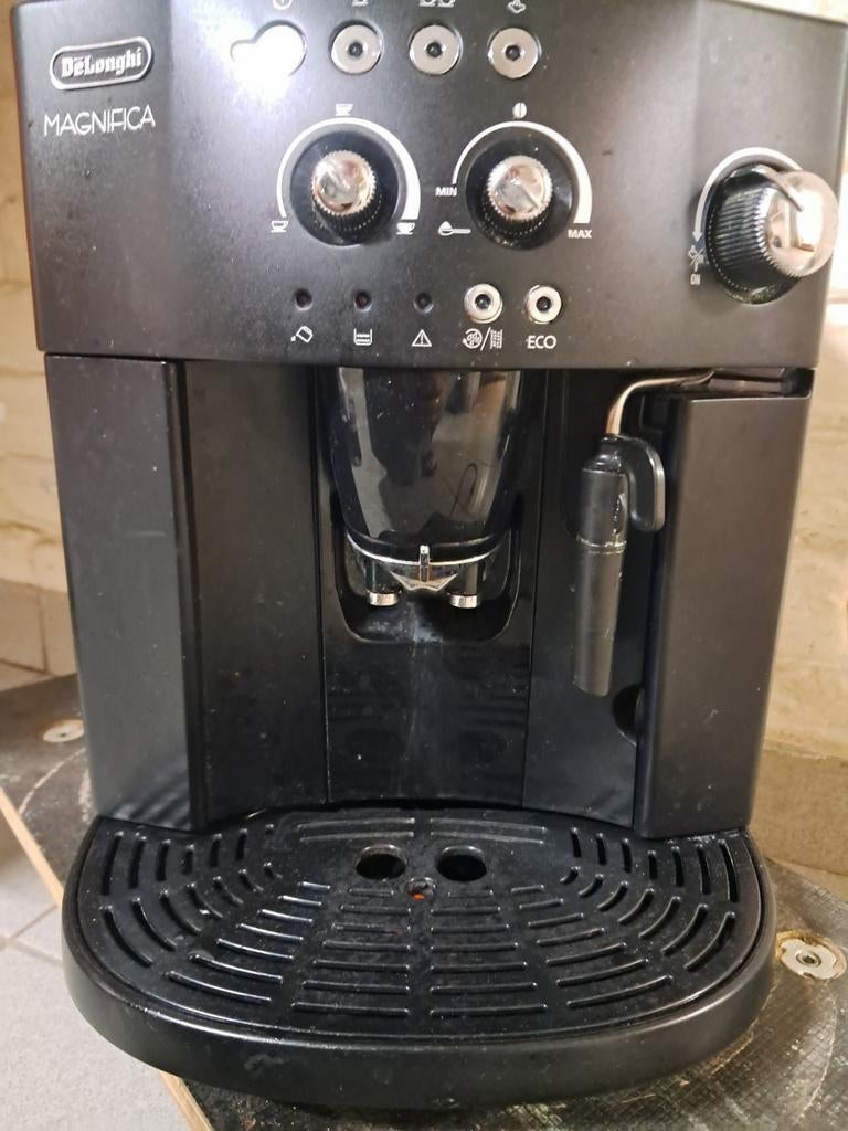 Machine a café a grains, Electroménager, Cafetières, Comme neuf, Enlèvement