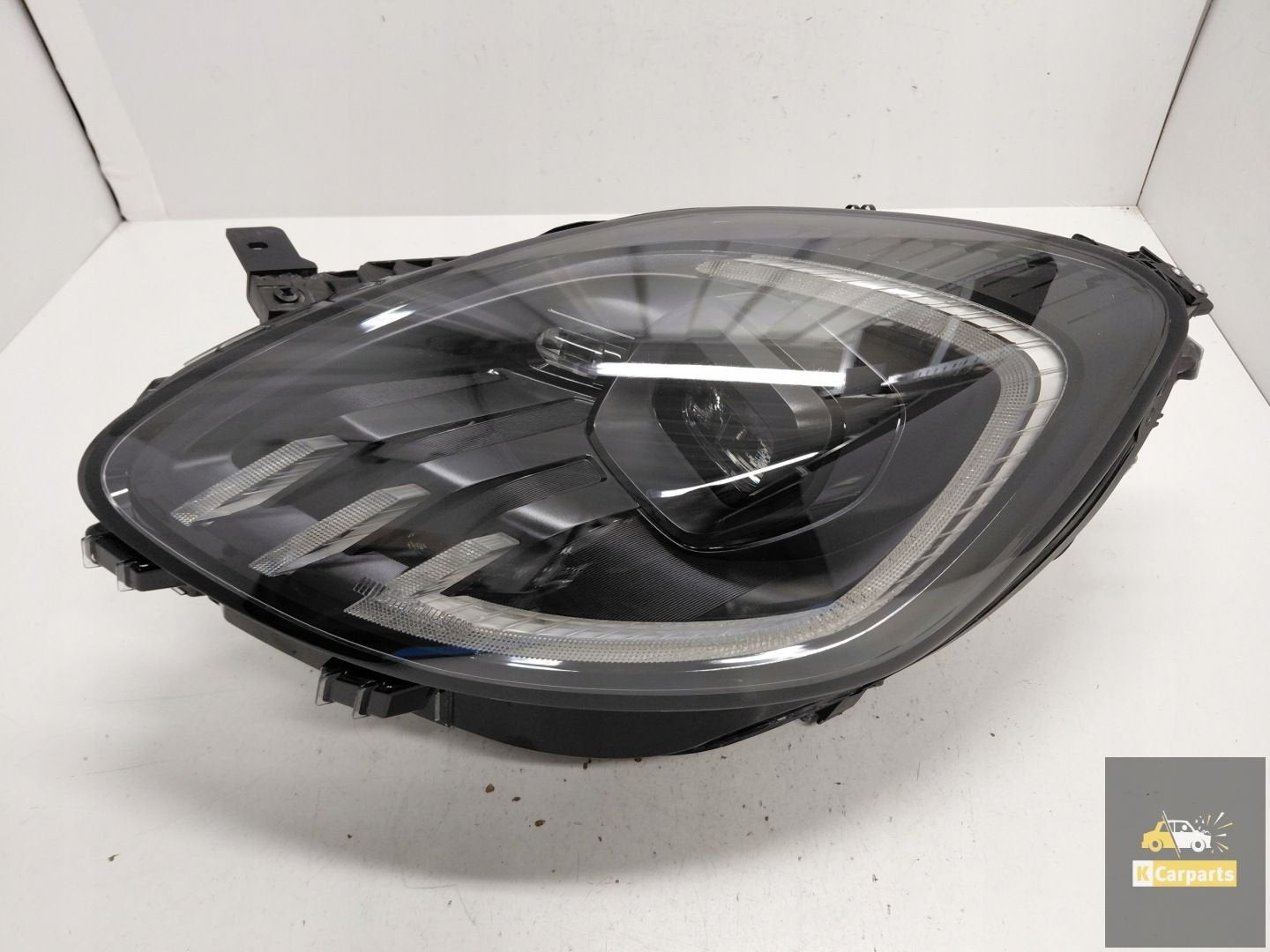 R1TB-13E017-AD, Ford Puma Mk2 Lift Full LED Matrix linkerlig, Info@ford.com, Ford Motor Company, American Road 1
48126  Dearborn