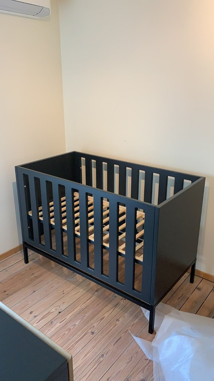 bed en commode Qyax, Ophalen, Gebruikt, Jongetje of Meisje