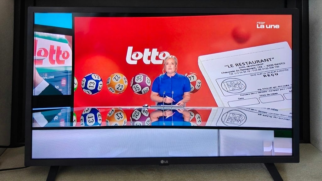 LG 32" TV, Ophalen, Gebruikt, 50 Hz, 80 tot 100 cm