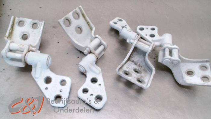 Kit charnières d'un Peugeot Partner, -, 3 mois de garantie, Utilisé, -