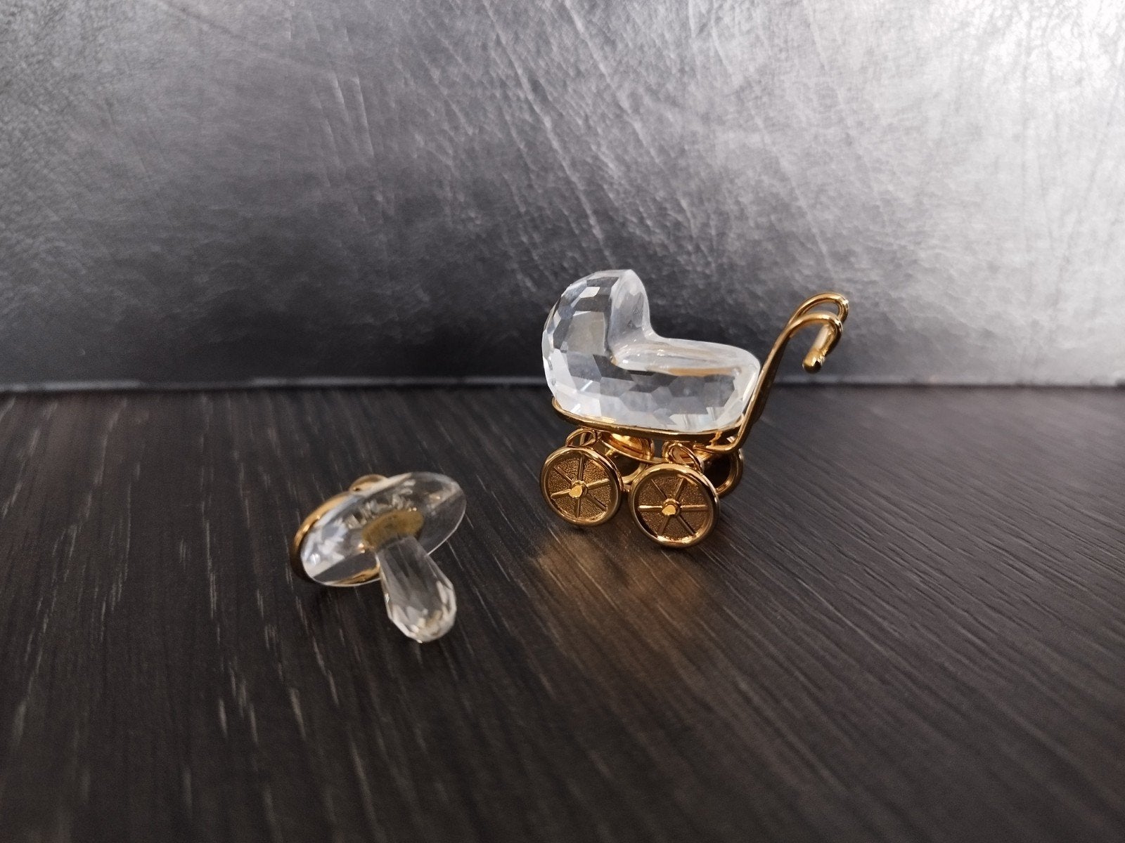 Swarovski, Ophalen