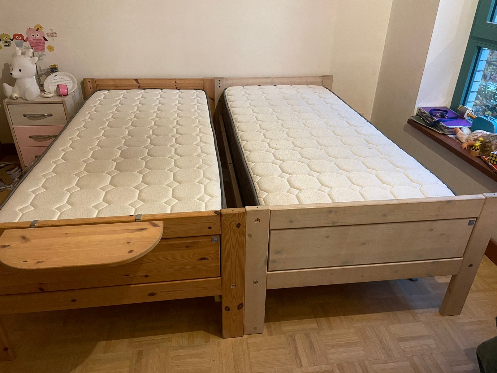 KOOPJE 2 Prachtig Lifetime bedden 90X180cm met 1 matras, Huis en Inrichting, Ophalen, Gebruikt
