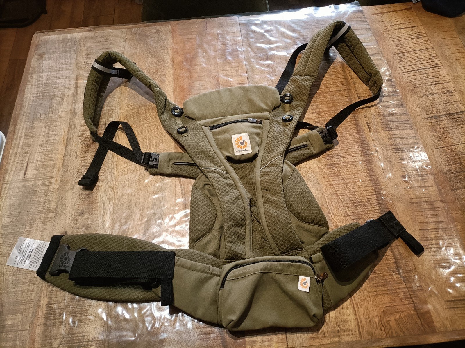draagzak ergobaby Omni breeze, Enlèvement, Porte-bébé