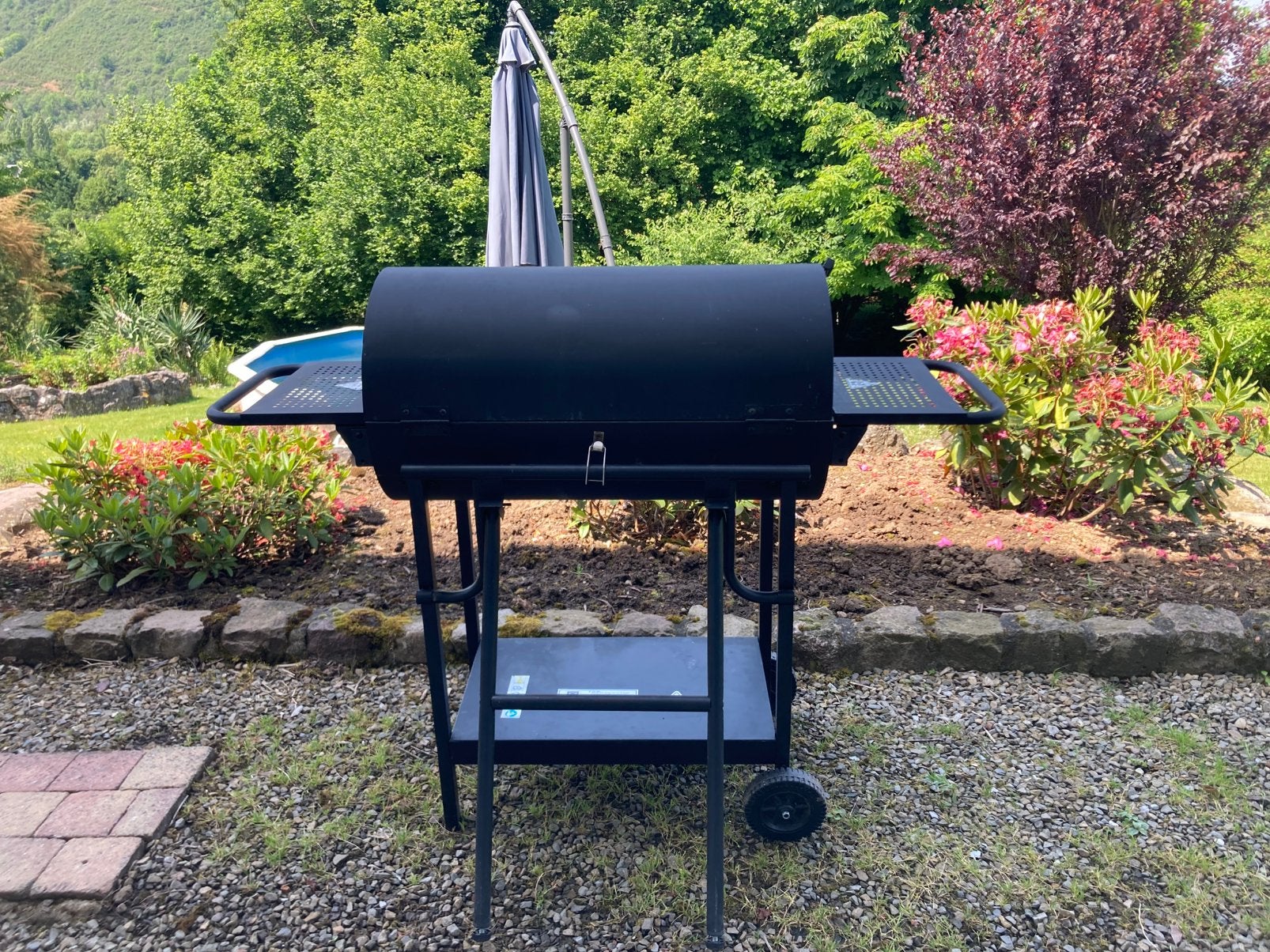 Houtskool bbq, Ophalen, Gebruikt, Met accessoires