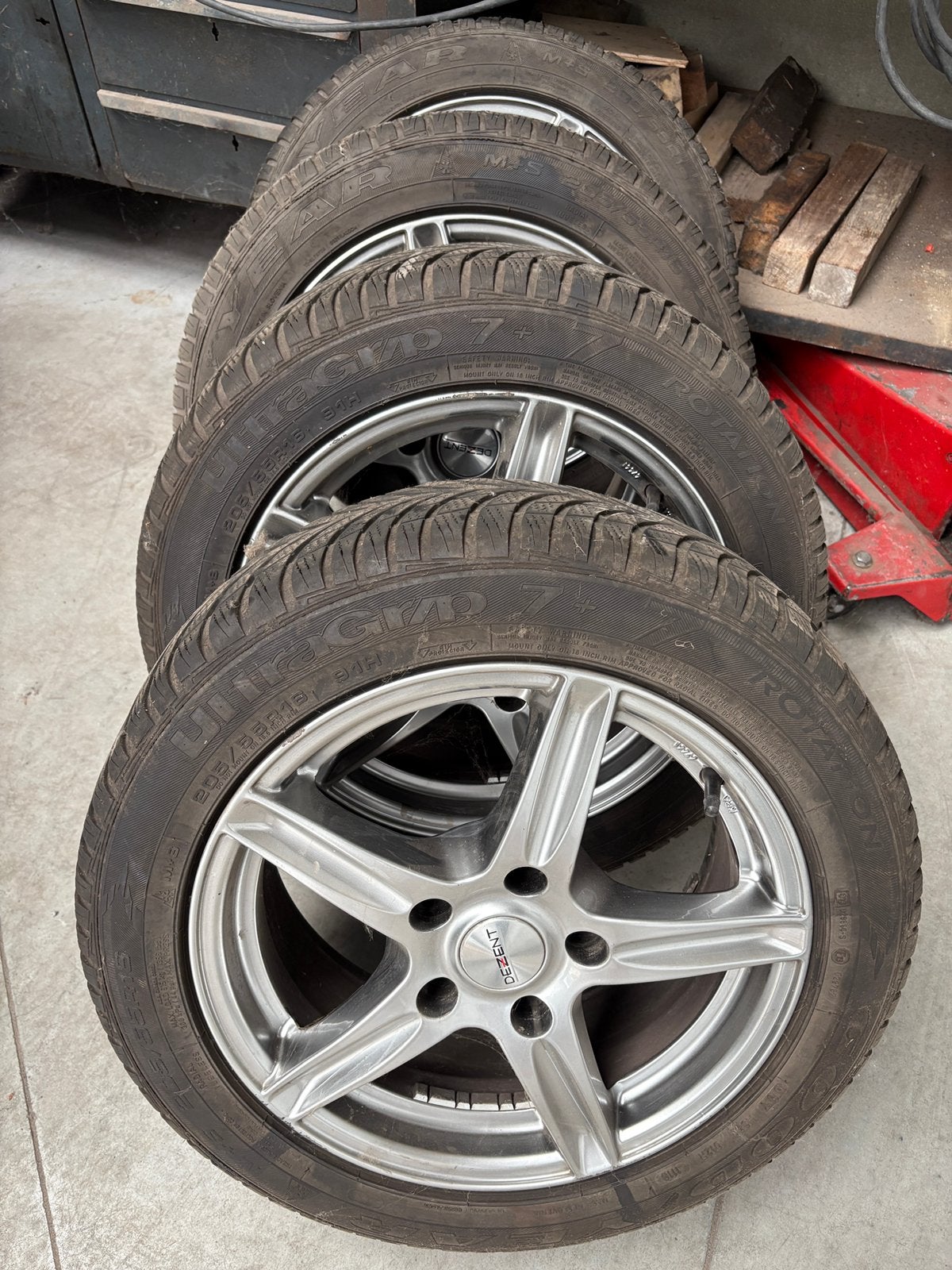 Dezent 16 inch lichtmetalen velgen (BMW 3), Ophalen, 16 inch, Winterbanden, Band(en)