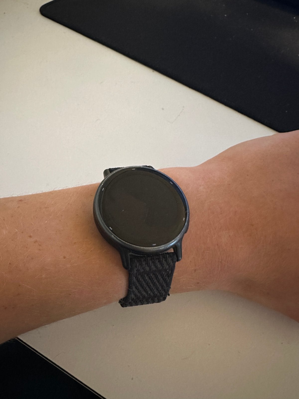 Garmin vivoactive 5 + GRATIS nylon band twv €60, Handtassen en Accessoires, Ophalen of Verzenden, Zo goed als nieuw