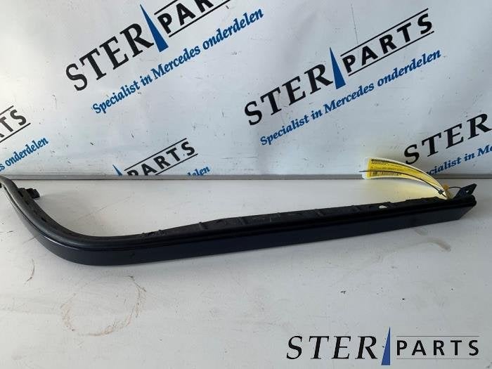 Sierstrip van een Mercedes C-Klasse, Gebruikt, -, Ophalen of Verzenden, -