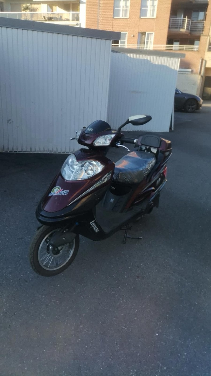 Nieuwe chinese electrische scooter nooit gebruikt, Motoren, Ophalen