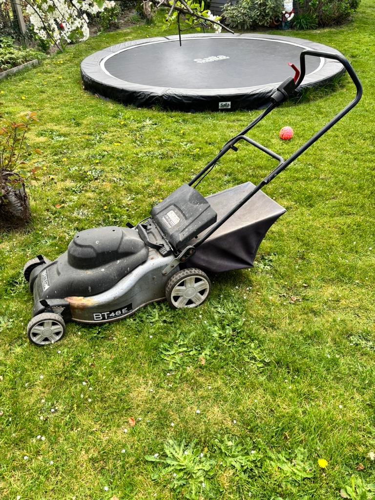 Machine à gazon, Tondeuse rotative, Sac de ramassage, 40 à 49 cm, Enlèvement