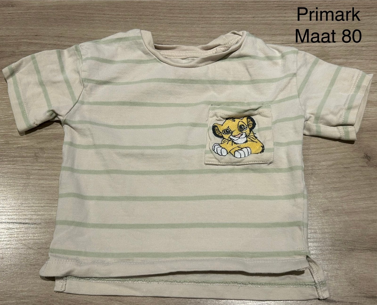 T-shirt De Leeuwenkoning (Primark, maat 80), Ophalen of Verzenden, Zo goed als nieuw, Shirtje of Longsleeve