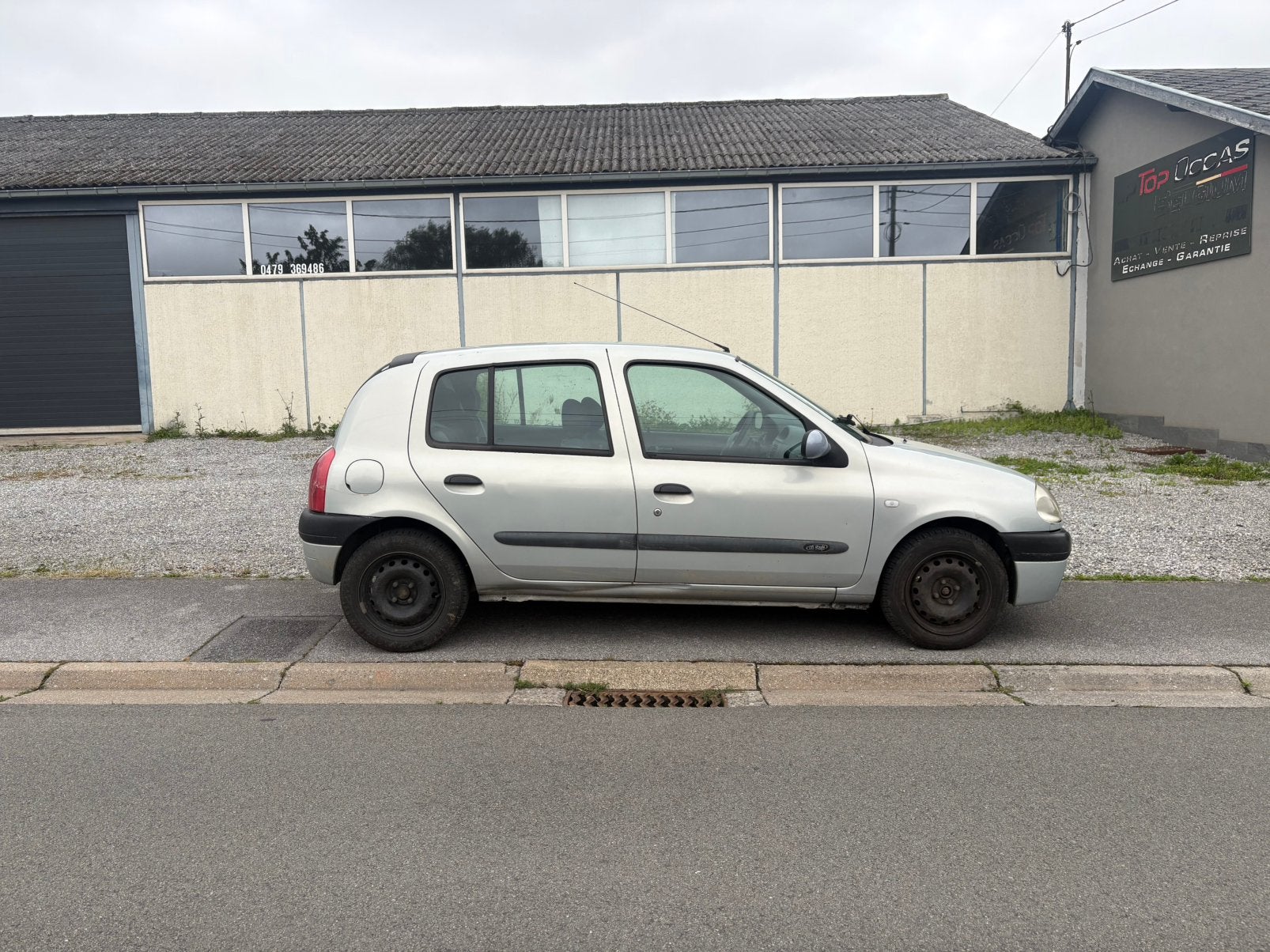 Renault Clio deux, bien lire  l’annonce, Achat, Boîte manuelle, 5 portes, Particulier