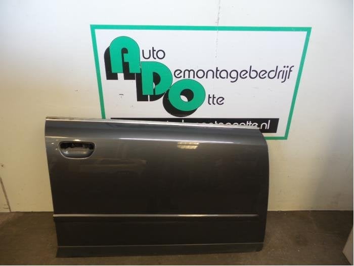 Portier 4Deurs rechts-voor van een Audi A4 (A4 01-) (LX7Z), Gebruikt, -, Deur, -