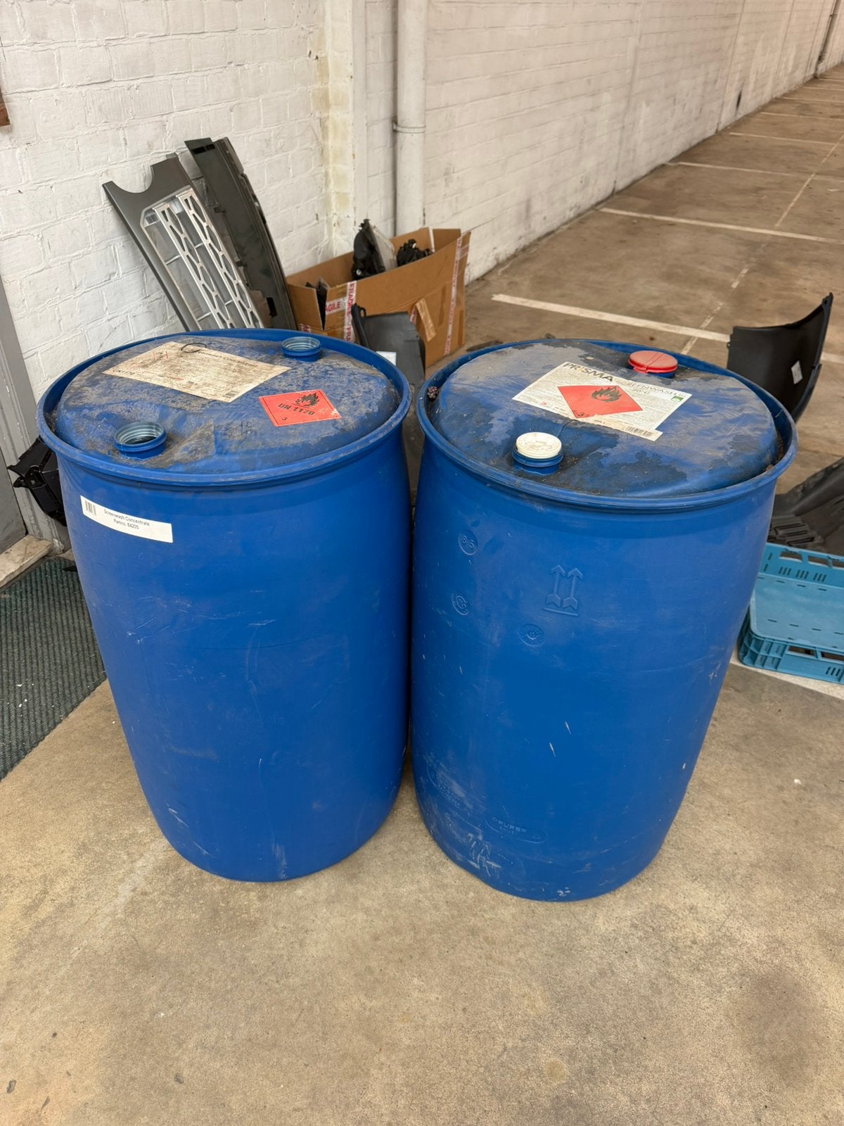 2 plastic tonnen 205 l, Tuin en Terras, 150 liter of meer, Ophalen, Gebruikt, Kunststof