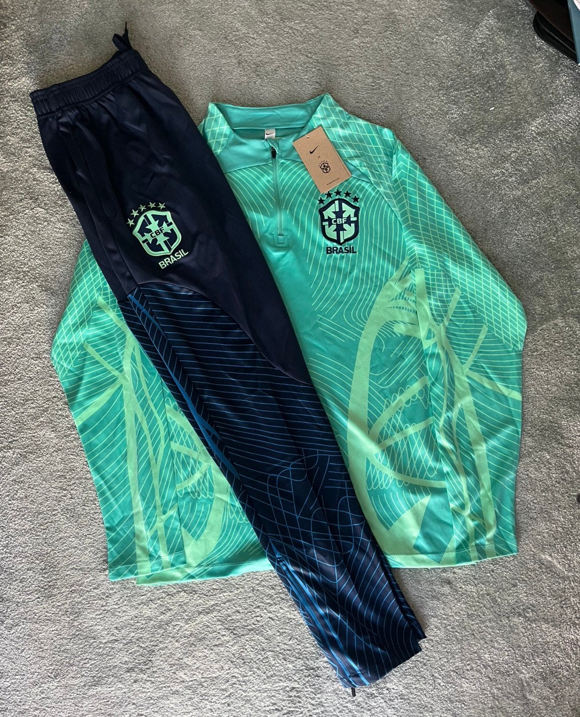 Braziliaanse trainingspak NEW, Ophalen of Verzenden, Zo goed als nieuw, Trainingspak